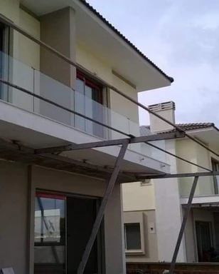 Cam Balkon Korkuluğu