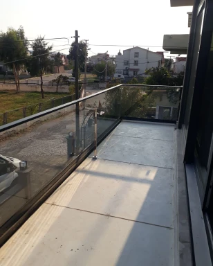 Cam Balkon Korkuluğu