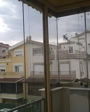 Katlanır ve Sürme Cam Balkon