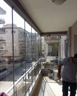 Katlanır ve Sürme Cam Balkon