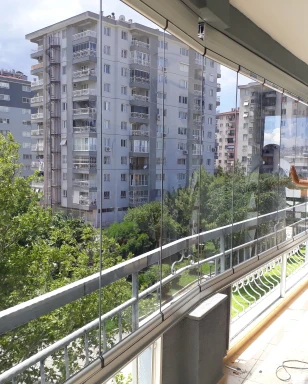 Katlanır ve Sürme Cam Balkon